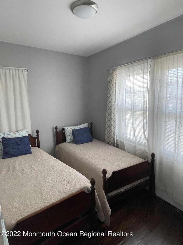 216 Main Street - Photo 14
