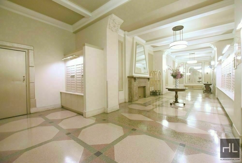 Second Avenue - Photo 9