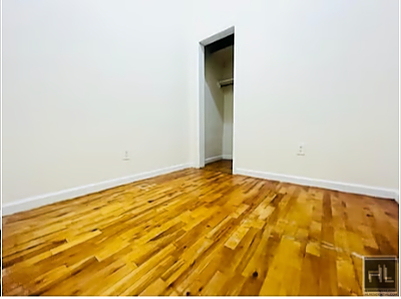 2 Avenue - Photo 1