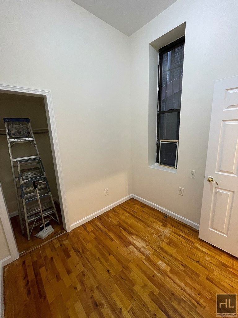 2 Avenue - Photo 9
