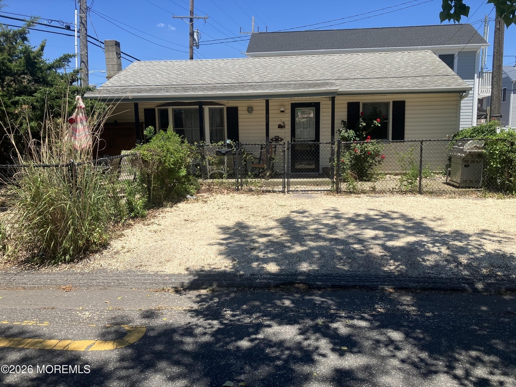 34 E Surf Way - Photo 0