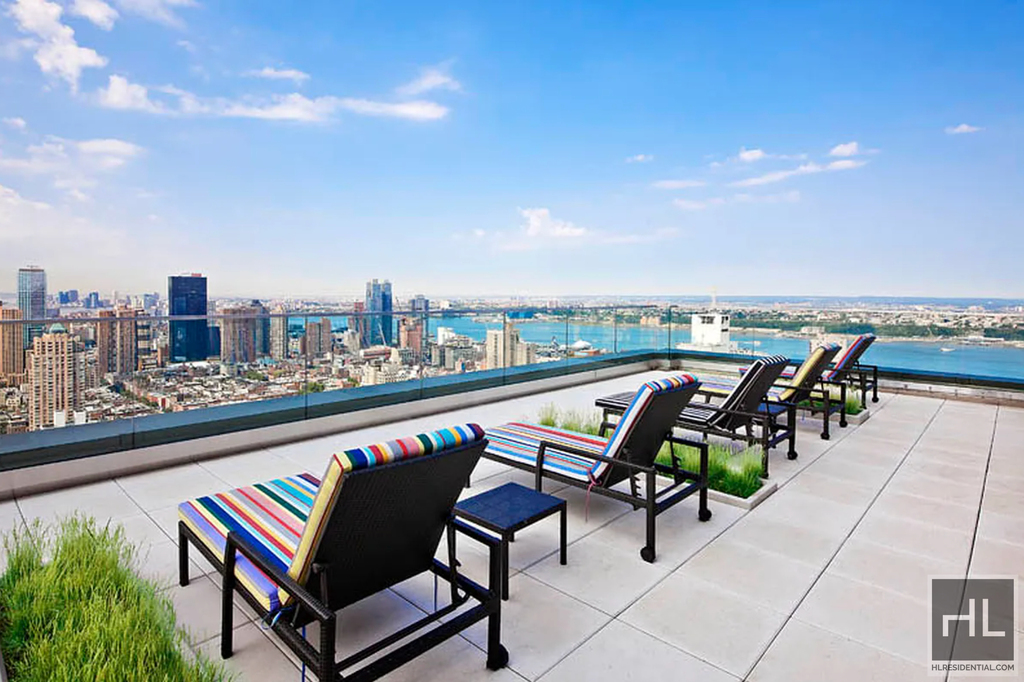 322 West 57 Street - Photo 7