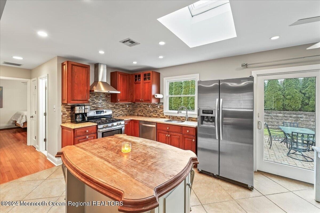 328 23rd Avenue - Photo 8