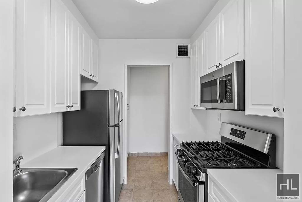 East 68th Street - Photo 1