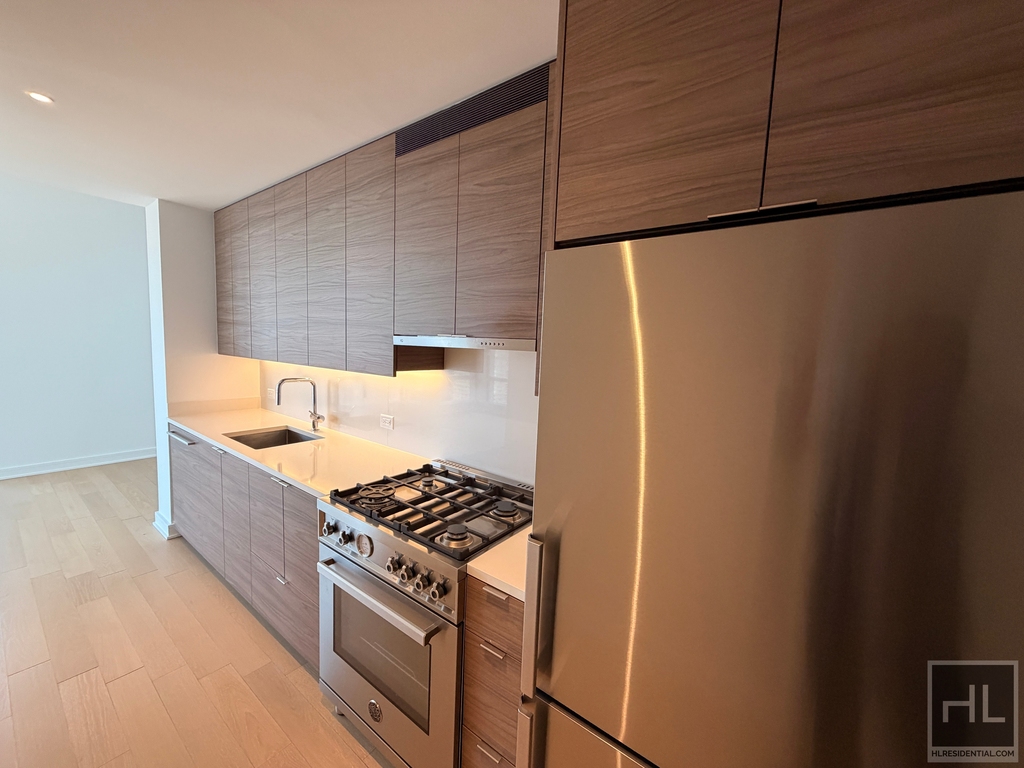 West 38th Street - Photo 1