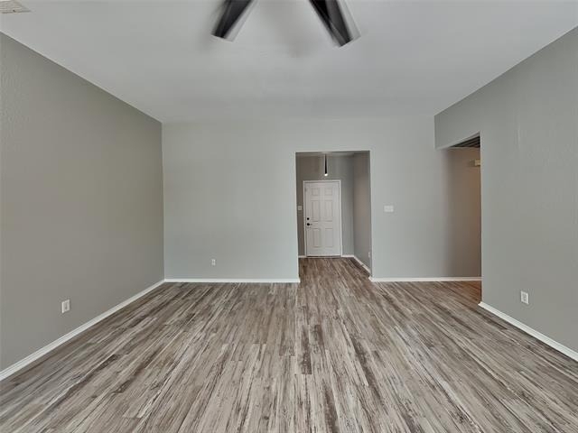 516 E Oak Street - Photo 5