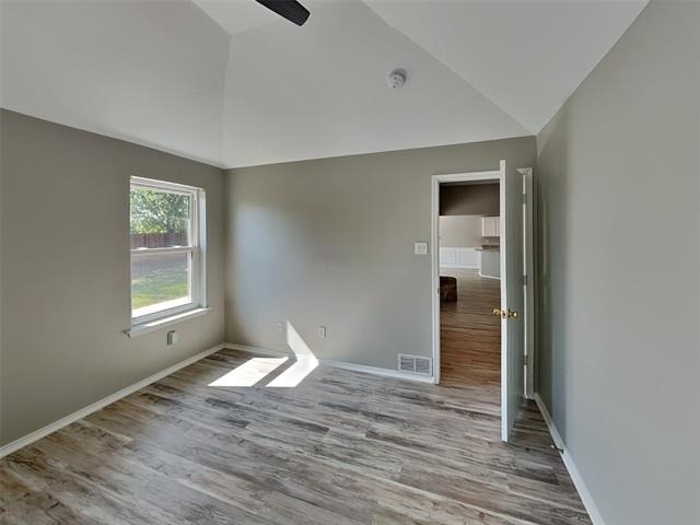 516 E Oak Street - Photo 6