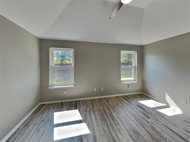 516 E Oak Street - Photo 7