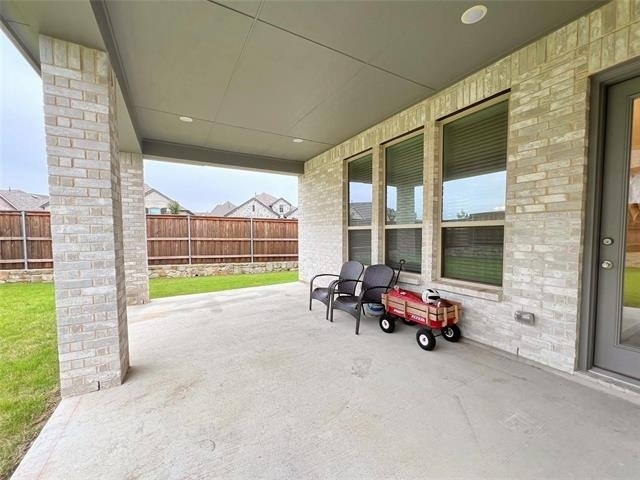 2410 Doncaster Drive - Photo 18
