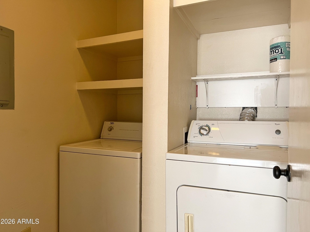 540 N May Street - Photo 15