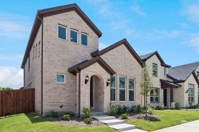 3022 Corvara Drive - Photo 2