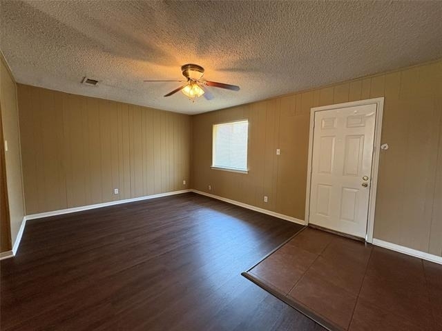 811 Acton Avenue - Photo 2