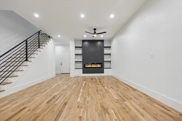 2327 Vagas Street - Photo 2