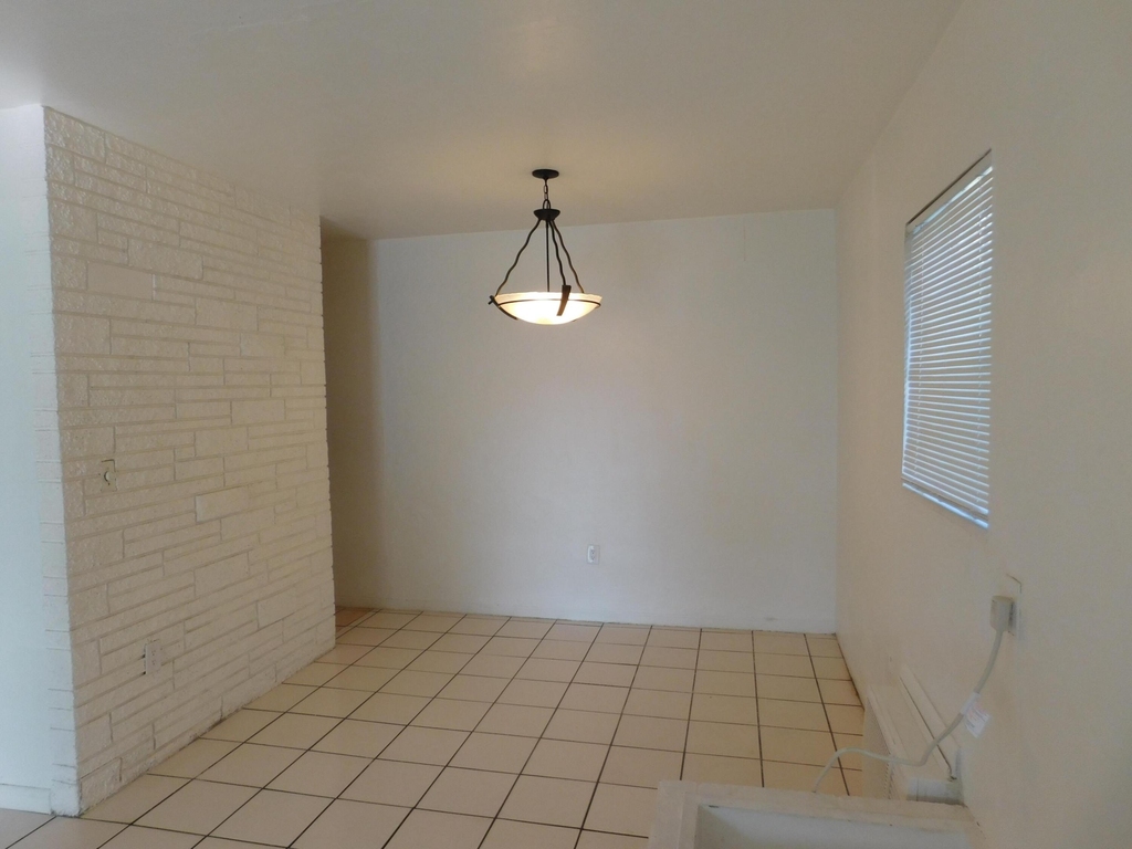 435 Nw 30th Avenue - Photo 4