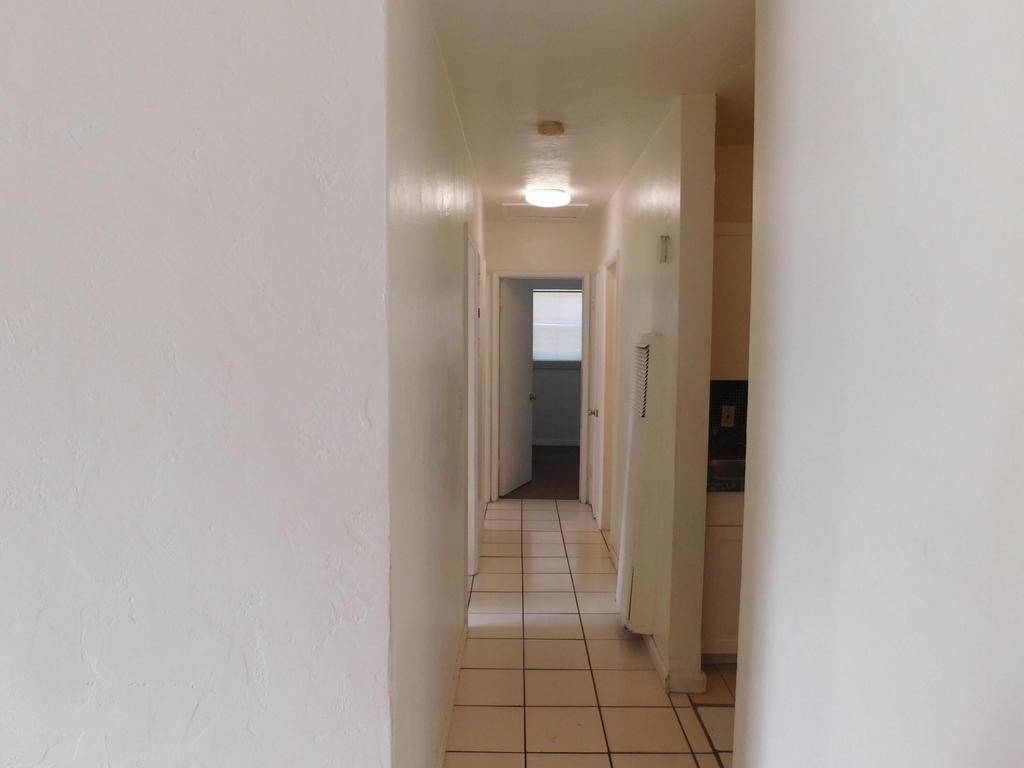 435 Nw 30th Avenue - Photo 5