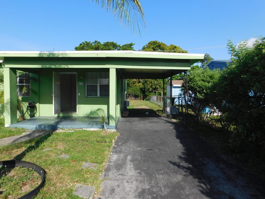 435 Nw 30th Avenue - Photo 2