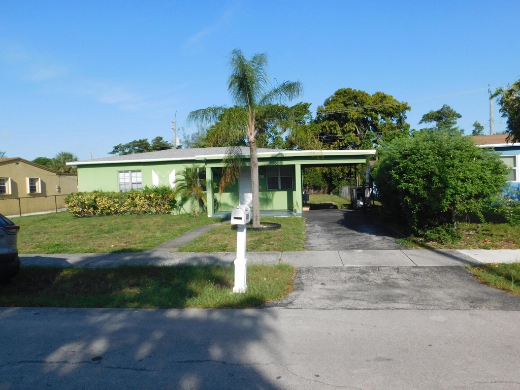 435 Nw 30th Avenue - Photo 0