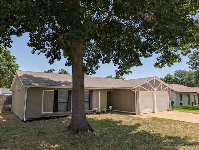 1116 Cindy Street - Photo 1
