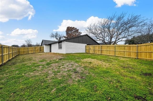 4940 Watkins Drive - Photo 20