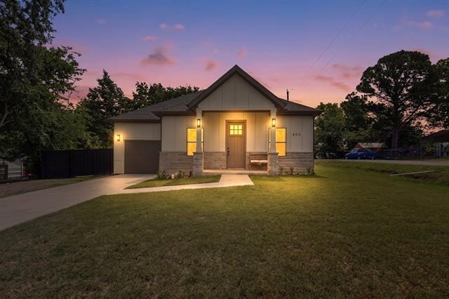400 Kenny Drive - Photo 0