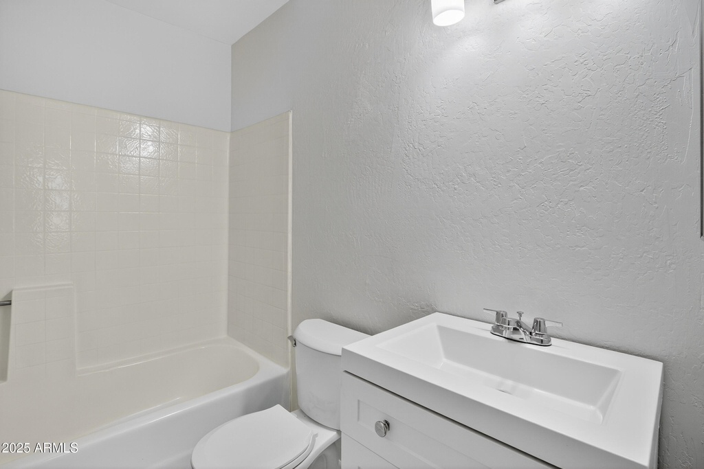 2455 E Broadway Road - Photo 11