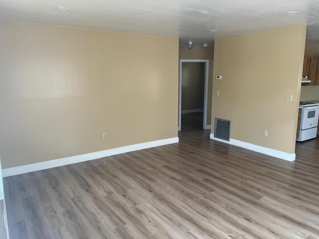 2314 Harding Street - Photo 10