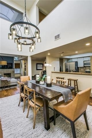 3215 Elizabeth Street - Photo 2