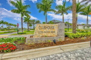 9249 Crestview Circle - Photo 32