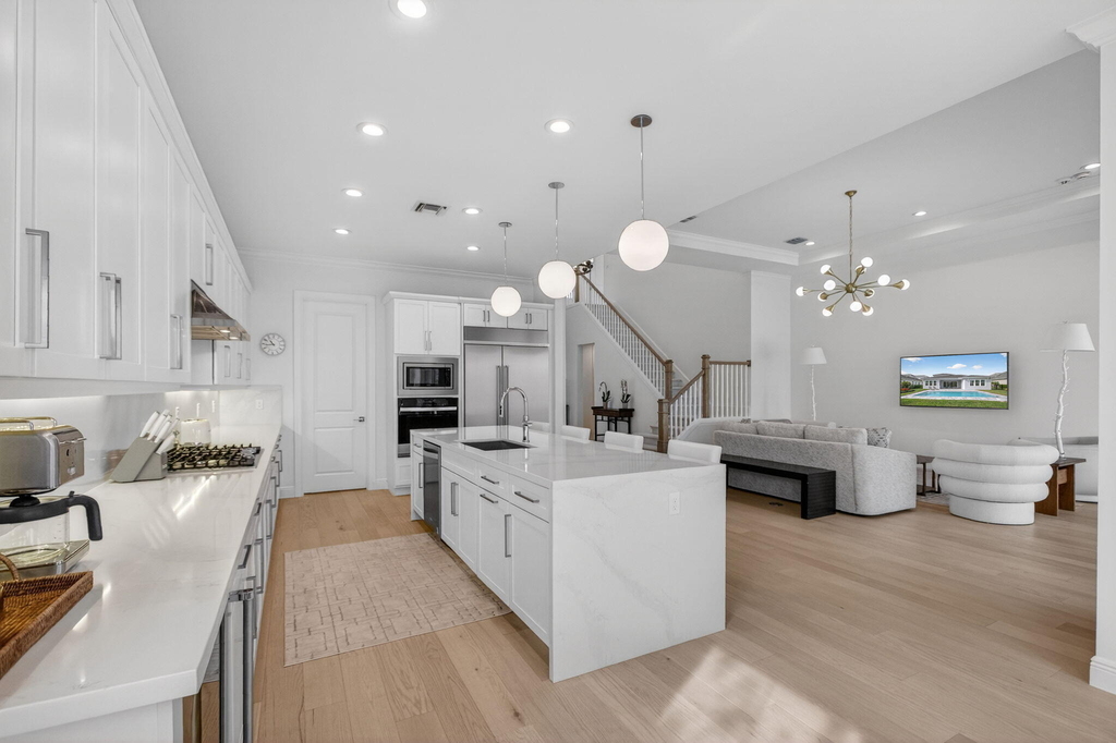 9249 Crestview Circle - Photo 8