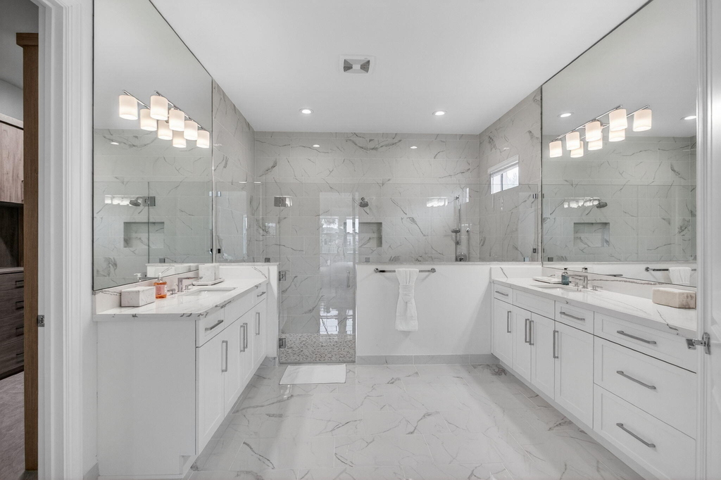 9249 Crestview Circle - Photo 13