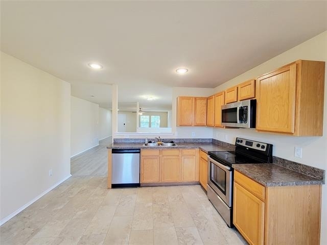 10032 Daly Drive - Photo 3