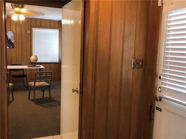 6215 Kenwood Avenue - Photo 15