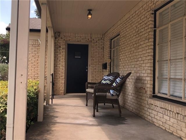 6215 Kenwood Avenue - Photo 3