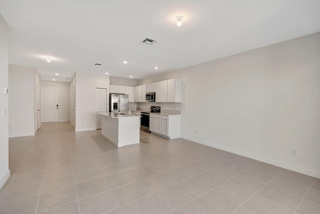 539 Se Rivergrass Street - Photo 12