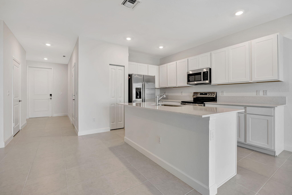 539 Se Rivergrass Street - Photo 3