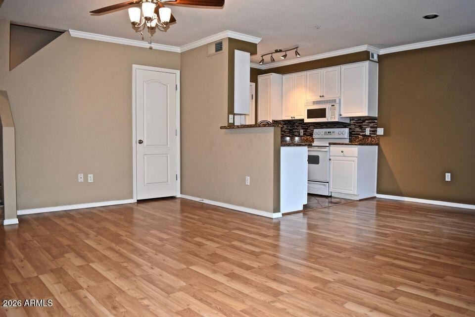 1701 E Colter Street - Photo 2