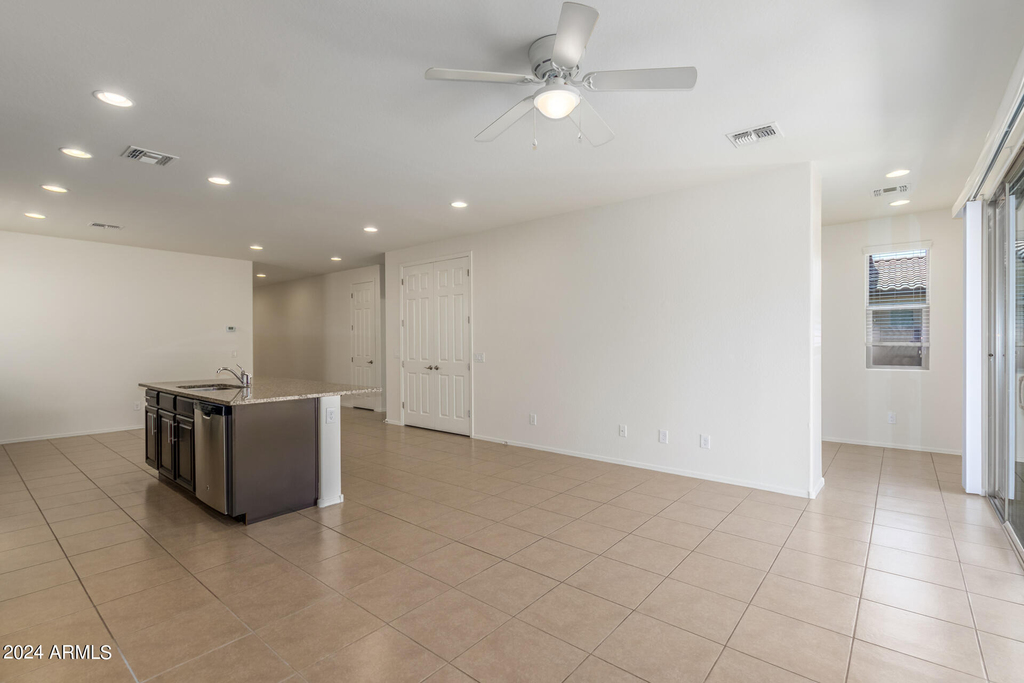 4808 W Lydia Lane - Photo 2