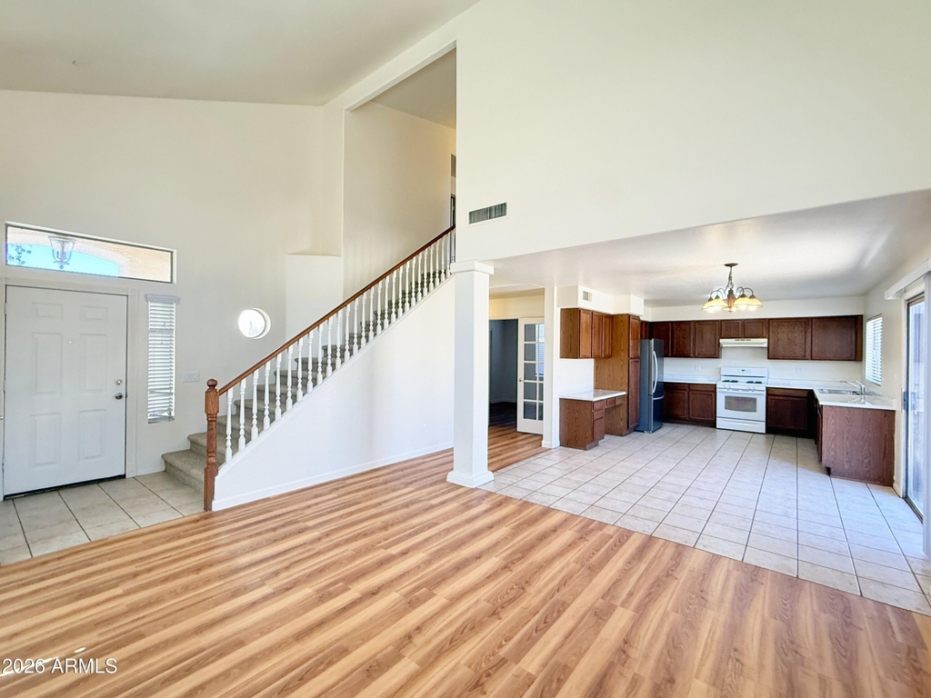 11184 W Palm Lane - Photo 3