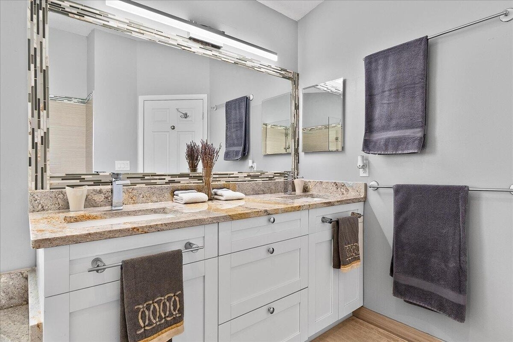 15151 Banbury Way - Photo 18