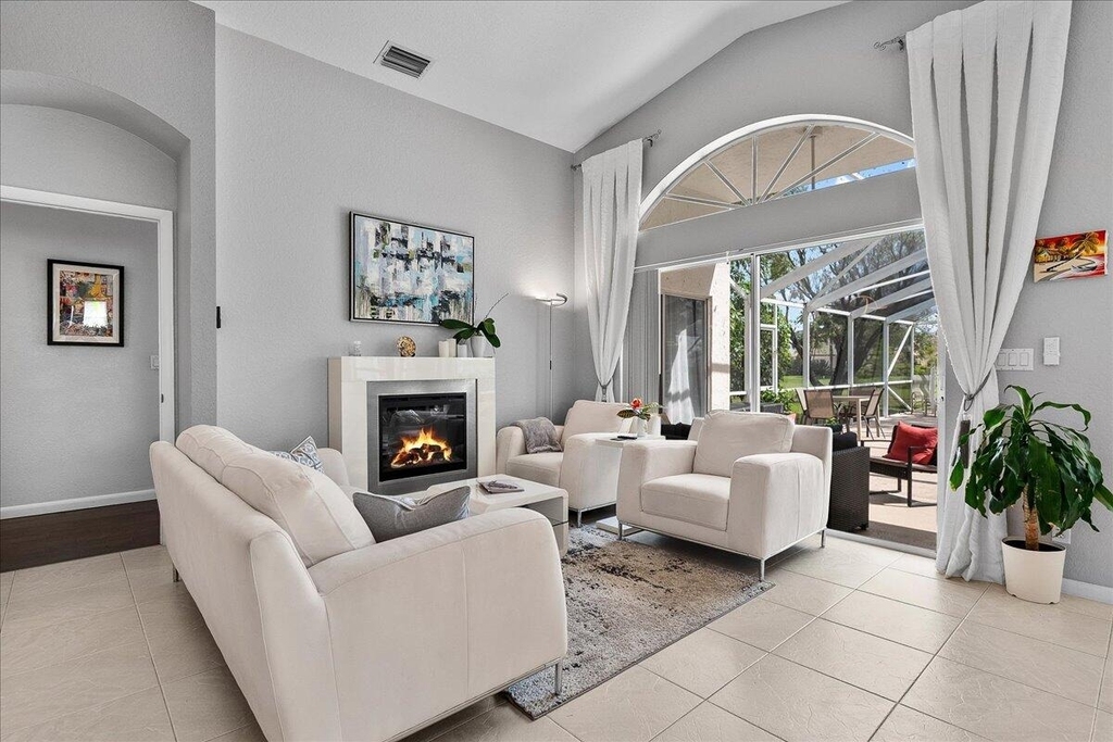 15151 Banbury Way - Photo 11