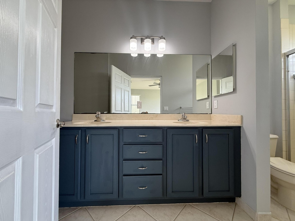 9084 Silver Glen Way - Photo 14