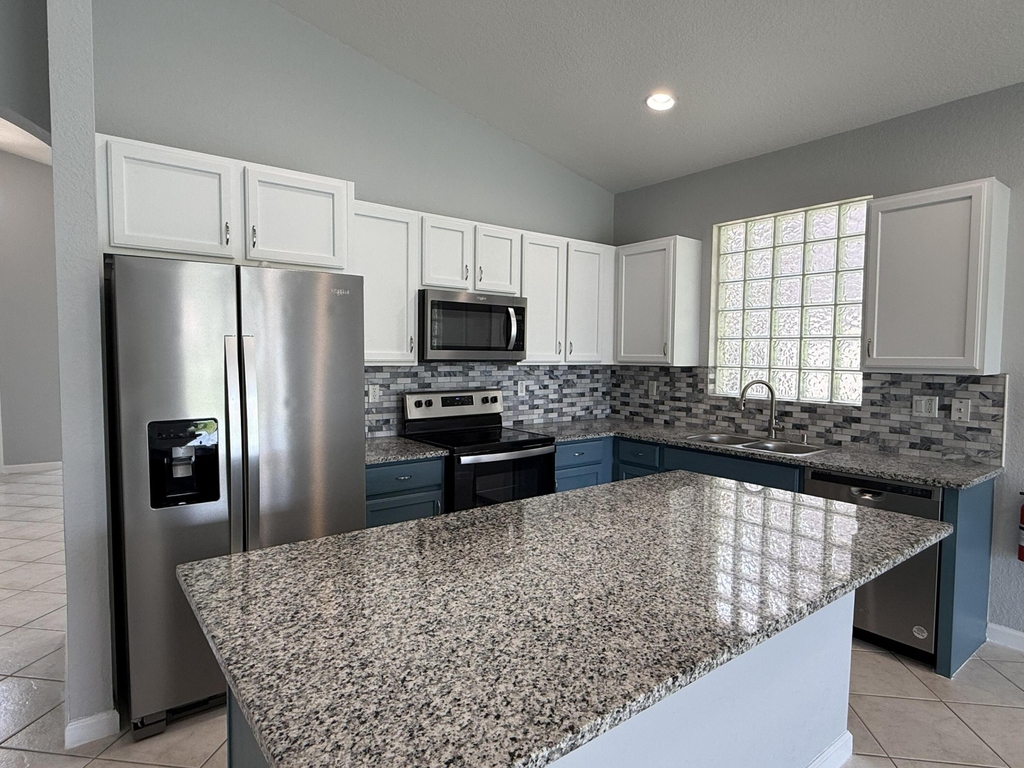 9084 Silver Glen Way - Photo 7