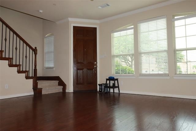 913 Shelby Lane - Photo 1