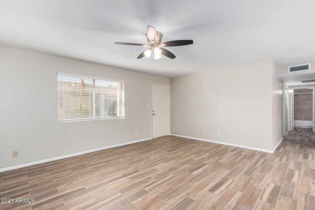 2612 E Lemon Street - Photo 5