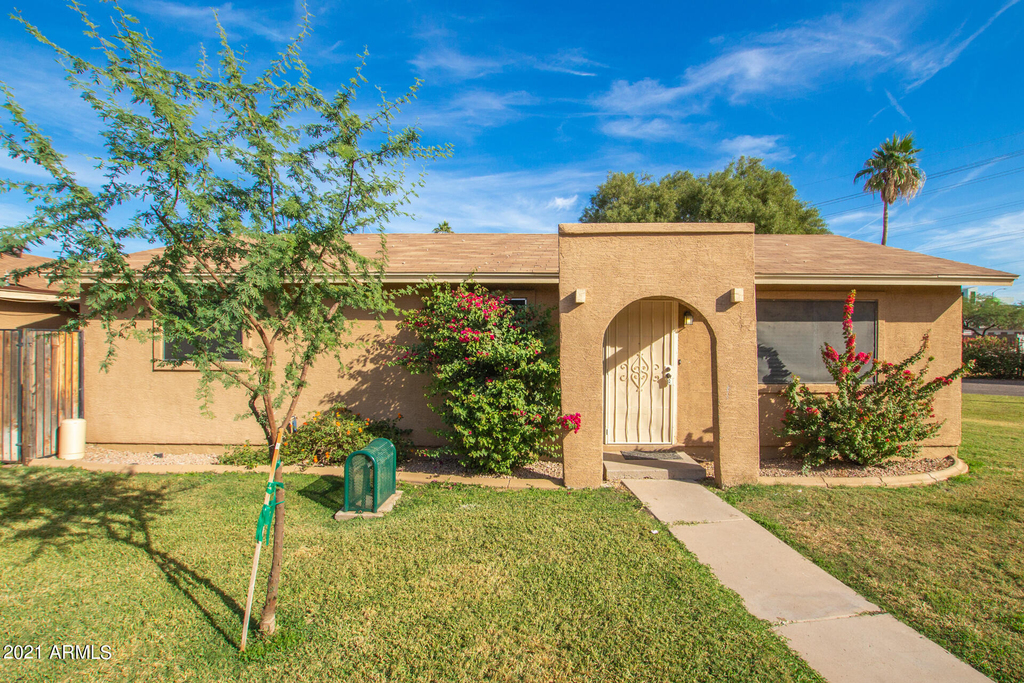 2612 E Lemon Street - Photo 23
