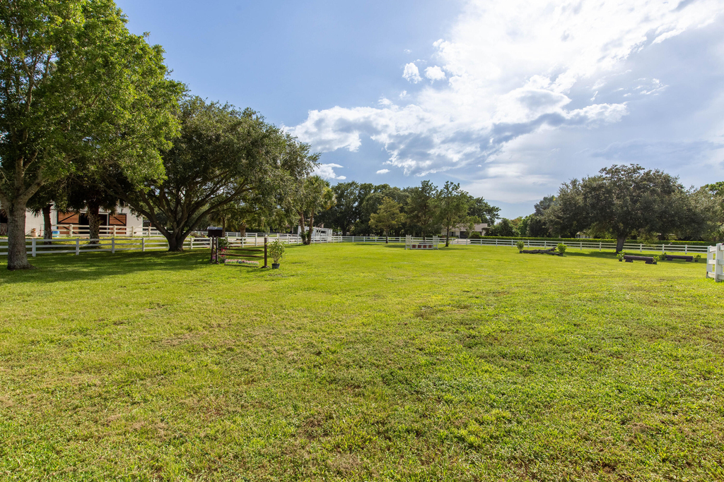 844 Arabian Drive - Photo 20