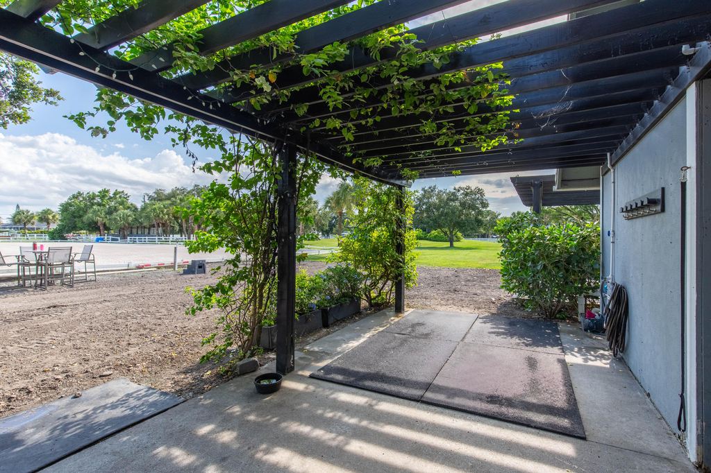 844 Arabian Drive - Photo 11