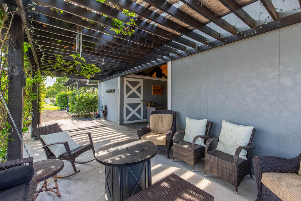 844 Arabian Drive - Photo 12