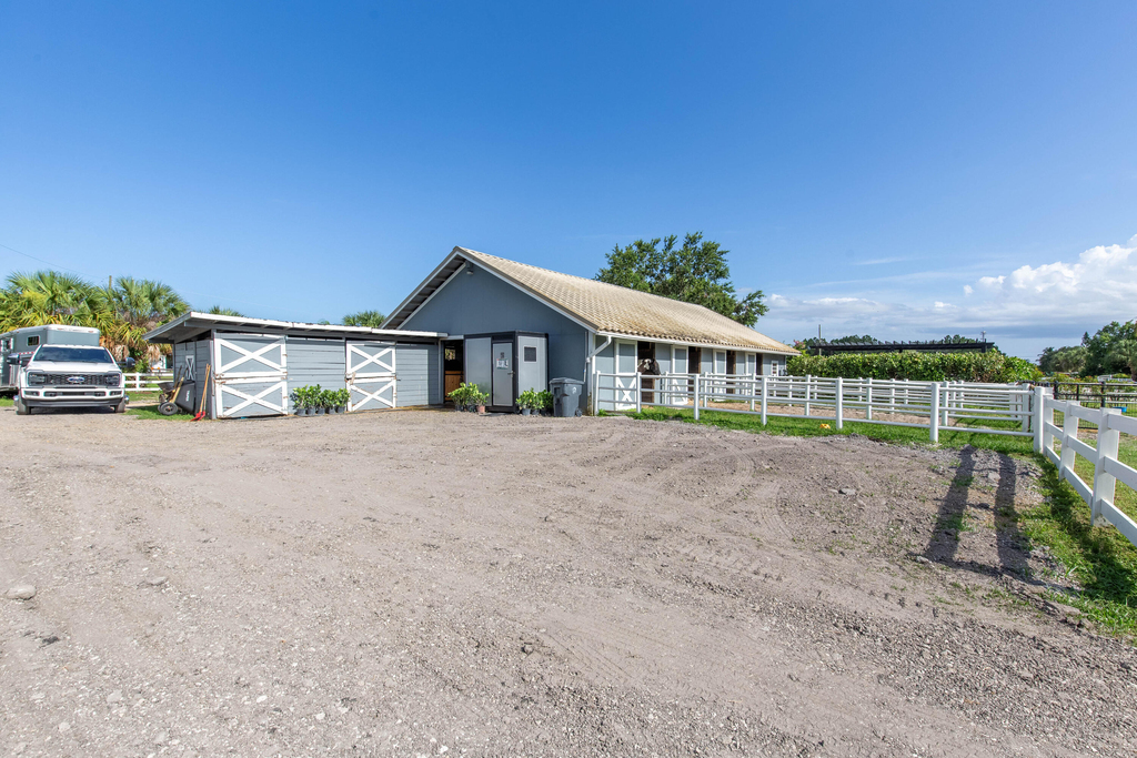 844 Arabian Drive - Photo 19