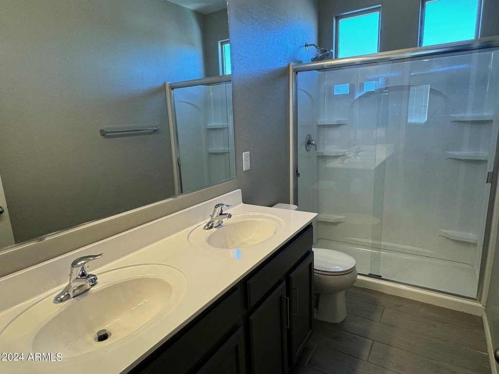 21080 W Almeria Road - Photo 10